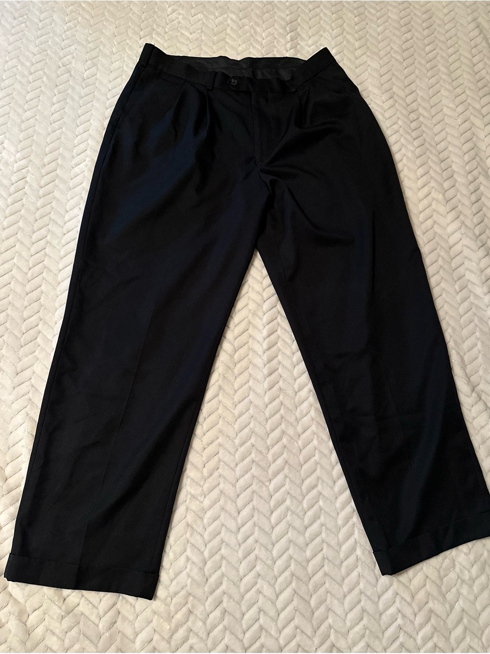 Izod Black Cuffed Dress Trousers 36 x40